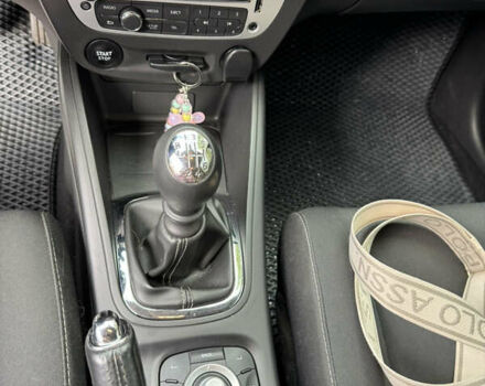 Белый Рено Меган, объемом двигателя 1.5 л и пробегом 186 тыс. км за 10500 $, фото 2 на Automoto.ua