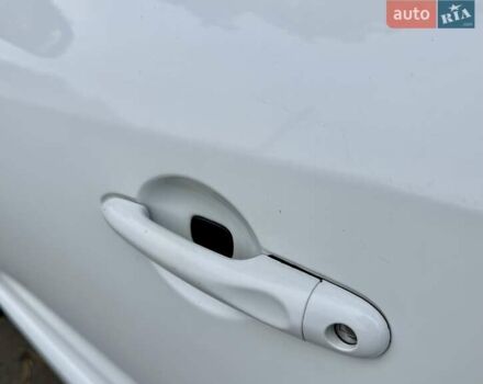 Белый Рено Меган, объемом двигателя 1.5 л и пробегом 205 тыс. км за 6700 $, фото 9 на Automoto.ua