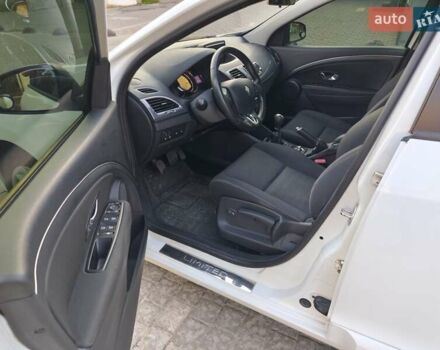 Білий Рено Меган, об'ємом двигуна 1.5 л та пробігом 245 тис. км за 8999 $, фото 19 на Automoto.ua