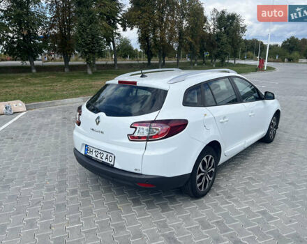 Белый Рено Меган, объемом двигателя 1.46 л и пробегом 126 тыс. км за 9500 $, фото 5 на Automoto.ua