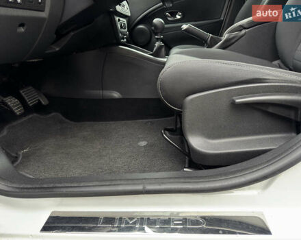 Белый Рено Меган, объемом двигателя 1.5 л и пробегом 278 тыс. км за 8900 $, фото 18 на Automoto.ua