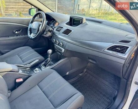 Белый Рено Меган, объемом двигателя 1.5 л и пробегом 222 тыс. км за 5499 $, фото 19 на Automoto.ua