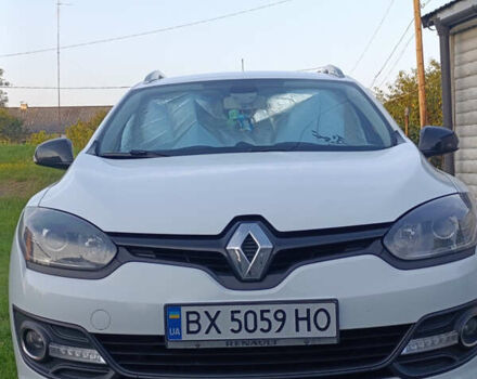 Белый Рено Меган, объемом двигателя 1.46 л и пробегом 236 тыс. км за 8999 $, фото 1 на Automoto.ua