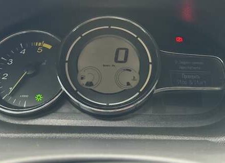 Белый Рено Меган, объемом двигателя 1.5 л и пробегом 205 тыс. км за 6700 $, фото 16 на Automoto.ua