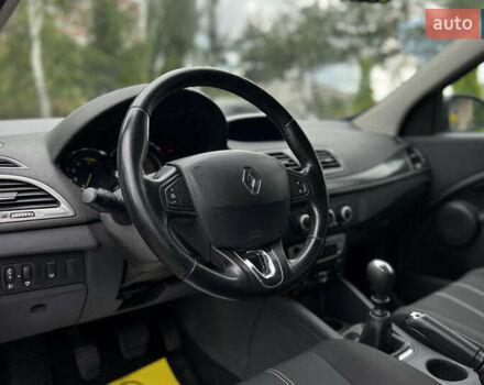 Белый Рено Меган, объемом двигателя 1.46 л и пробегом 243 тыс. км за 8850 $, фото 9 на Automoto.ua