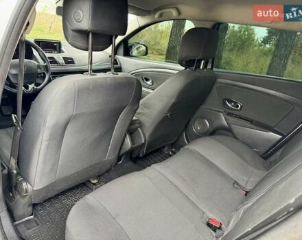 Белый Рено Меган, объемом двигателя 1.5 л и пробегом 205 тыс. км за 6999 $, фото 25 на Automoto.ua