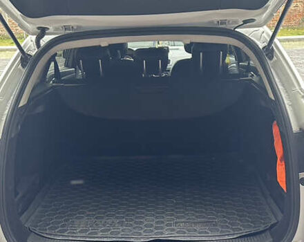 Белый Рено Меган, объемом двигателя 1.46 л и пробегом 320 тыс. км за 7999 $, фото 16 на Automoto.ua