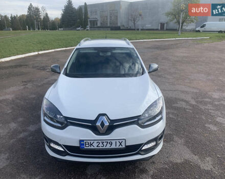 Рено Меган 2015 в Ровно на Automoto.ua Белый Рено Меган, объемом двигателя 1.5 л и пробегом 167 тыс. км за 9199 $, фото 1 на Automoto.ua