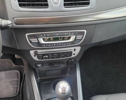 Білий Рено Меган, об'ємом двигуна 1.5 л та пробігом 125 тис. км за 10400 $, фото 9 на Automoto.ua