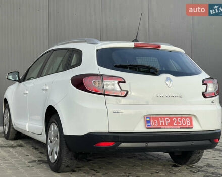 Белый Рено Меган, объемом двигателя 1.5 л и пробегом 113 тыс. км за 11500 $, фото 7 на Automoto.ua