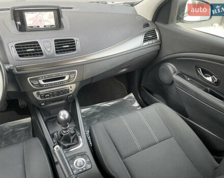 Белый Рено Меган, объемом двигателя 1.5 л и пробегом 113 тыс. км за 11500 $, фото 13 на Automoto.ua