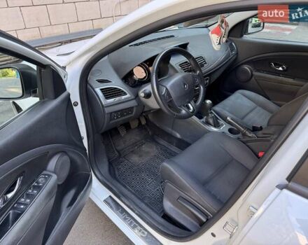 Білий Рено Меган, об'ємом двигуна 1.5 л та пробігом 272 тис. км за 9500 $, фото 13 на Automoto.ua