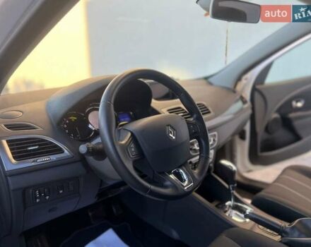 Белый Рено Меган, объемом двигателя 1.5 л и пробегом 190 тыс. км за 9100 $, фото 30 на Automoto.ua