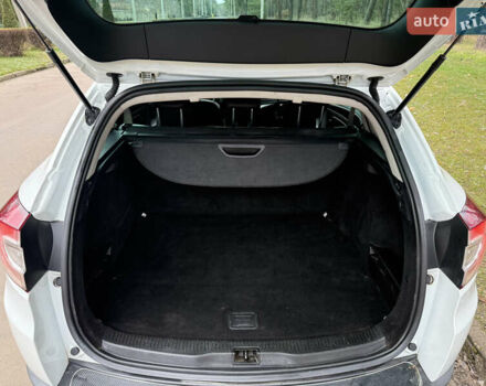 Белый Рено Меган, объемом двигателя 1.6 л и пробегом 246 тыс. км за 9900 $, фото 14 на Automoto.ua