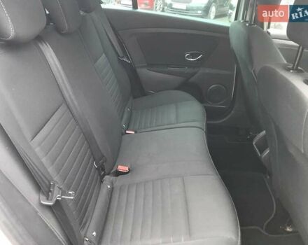 Білий Рено Меган, об'ємом двигуна 1.5 л та пробігом 315 тис. км за 8790 $, фото 14 на Automoto.ua