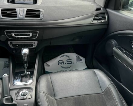 Белый Рено Меган, объемом двигателя 1.5 л и пробегом 226 тыс. км за 8900 $, фото 3 на Automoto.ua