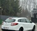 Белый Рено Меган, объемом двигателя 1.5 л и пробегом 150 тыс. км за 8000 $, фото 3 на Automoto.ua
