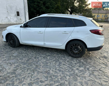 Белый Рено Меган, объемом двигателя 1.46 л и пробегом 146 тыс. км за 10799 $, фото 3 на Automoto.ua
