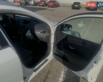 Белый Рено Меган, объемом двигателя 1.5 л и пробегом 362 тыс. км за 7799 $, фото 11 на Automoto.ua