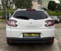 Белый Рено Меган, объемом двигателя 0 л и пробегом 302 тыс. км за 8022 $, фото 5 на Automoto.ua