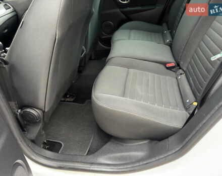 Белый Рено Меган, объемом двигателя 1.5 л и пробегом 278 тыс. км за 8900 $, фото 15 на Automoto.ua