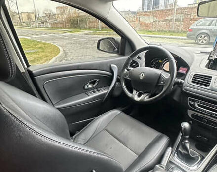 Белый Рено Меган, объемом двигателя 1.46 л и пробегом 320 тыс. км за 7999 $, фото 24 на Automoto.ua