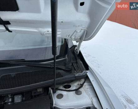 Белый Рено Меган, объемом двигателя 1.46 л и пробегом 198 тыс. км за 8800 $, фото 18 на Automoto.ua