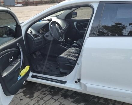 Белый Рено Меган, объемом двигателя 1.5 л и пробегом 270 тыс. км за 8200 $, фото 7 на Automoto.ua