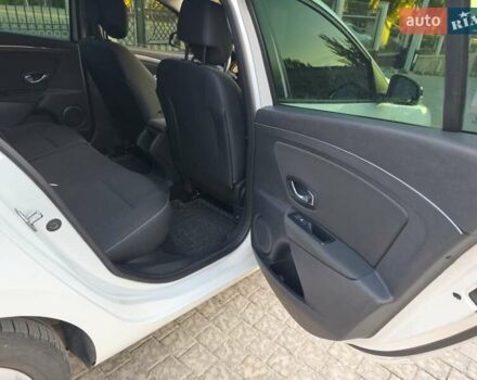 Білий Рено Меган, об'ємом двигуна 1.5 л та пробігом 245 тис. км за 8999 $, фото 23 на Automoto.ua