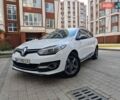 Белый Рено Меган, объемом двигателя 1.46 л и пробегом 300 тыс. км за 8000 $, фото 1 на Automoto.ua