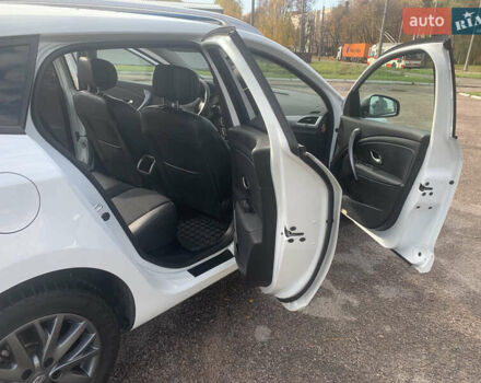 Рено Меган 2015 в Ровно на Automoto.ua Белый Рено Меган, объемом двигателя 1.5 л и пробегом 167 тыс. км за 9199 $, фото 21 на Automoto.ua