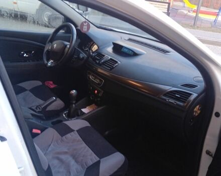 Белый Рено Меган, объемом двигателя 1.5 л и пробегом 254 тыс. км за 7850 $, фото 6 на Automoto.ua