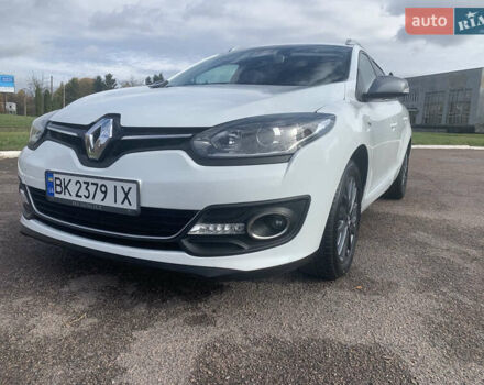 Рено Меган 2015 в Ровно на Automoto.ua Белый Рено Меган, объемом двигателя 1.5 л и пробегом 167 тыс. км за 9199 $, фото 12 на Automoto.ua