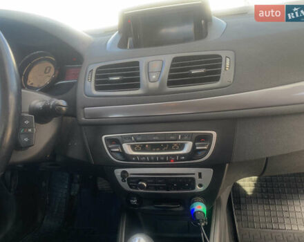 Белый Рено Меган, объемом двигателя 1.5 л и пробегом 362 тыс. км за 7799 $, фото 13 на Automoto.ua