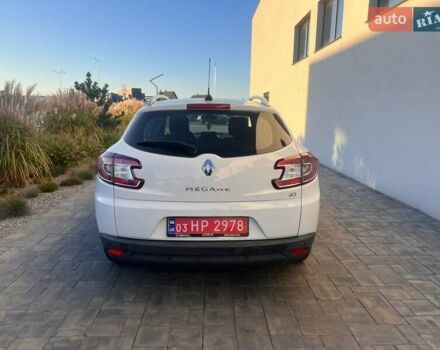 Белый Рено Меган, объемом двигателя 1.5 л и пробегом 190 тыс. км за 9100 $, фото 6 на Automoto.ua