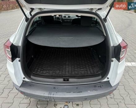 Білий Рено Меган, об'ємом двигуна 1.5 л та пробігом 260 тис. км за 8200 $, фото 16 на Automoto.ua