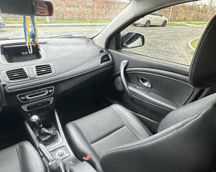 Белый Рено Меган, объемом двигателя 1.46 л и пробегом 320 тыс. км за 7999 $, фото 26 на Automoto.ua