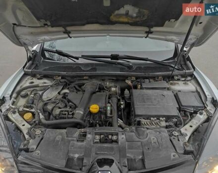 Білий Рено Меган, об'ємом двигуна 1.5 л та пробігом 249 тис. км за 8200 $, фото 4 на Automoto.ua