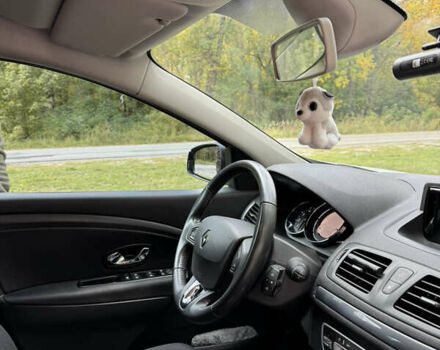 Белый Рено Меган, объемом двигателя 1.5 л и пробегом 186 тыс. км за 10500 $, фото 10 на Automoto.ua