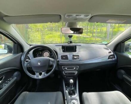 Белый Рено Меган, объемом двигателя 1.46 л и пробегом 212 тыс. км за 11500 $, фото 1 на Automoto.ua