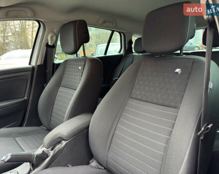 Белый Рено Меган, объемом двигателя 1.5 л и пробегом 278 тыс. км за 8900 $, фото 24 на Automoto.ua