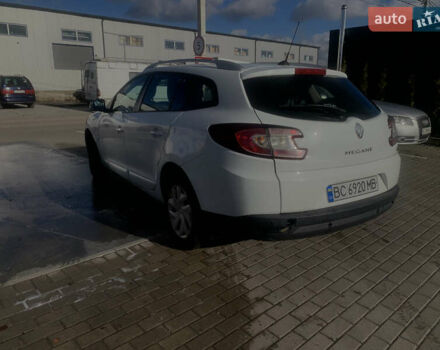 Белый Рено Меган, объемом двигателя 1.5 л и пробегом 362 тыс. км за 7799 $, фото 1 на Automoto.ua