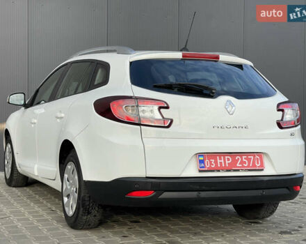 Белый Рено Меган, объемом двигателя 1.5 л и пробегом 196 тыс. км за 9500 $, фото 8 на Automoto.ua