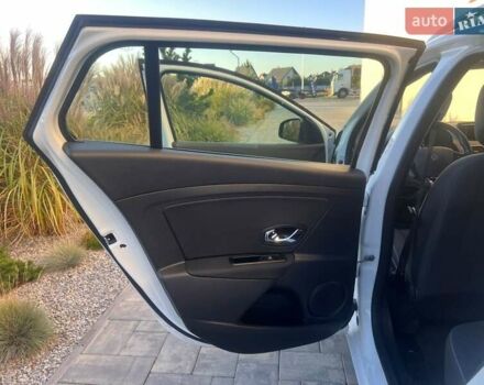 Білий Рено Меган, об'ємом двигуна 1.5 л та пробігом 190 тис. км за 9300 $, фото 6 на Automoto.ua