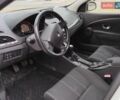 Белый Рено Меган, объемом двигателя 1.5 л и пробегом 218 тыс. км за 9700 $, фото 11 на Automoto.ua