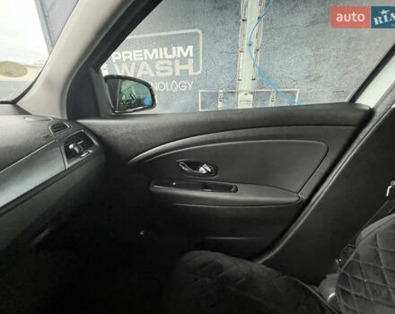 Белый Рено Меган, объемом двигателя 1.5 л и пробегом 189 тыс. км за 8900 $, фото 15 на Automoto.ua