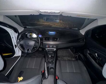 Білий Рено Меган, об'ємом двигуна 1.46 л та пробігом 196 тис. км за 9700 $, фото 52 на Automoto.ua