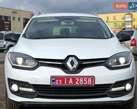 Белый Рено Меган, объемом двигателя 1.6 л и пробегом 181 тыс. км за 8750 $, фото 1 на Automoto.ua