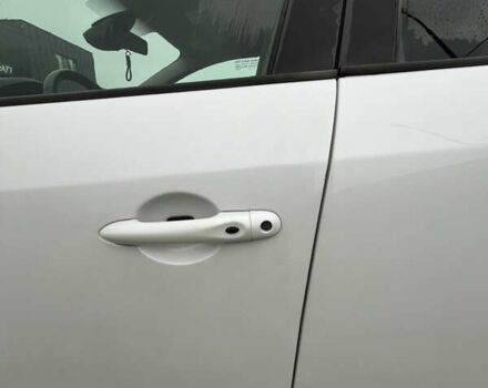 Белый Рено Меган, объемом двигателя 1.5 л и пробегом 189 тыс. км за 8900 $, фото 6 на Automoto.ua