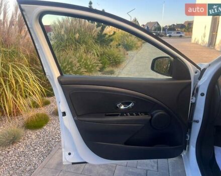 Белый Рено Меган, объемом двигателя 1.5 л и пробегом 190 тыс. км за 9100 $, фото 51 на Automoto.ua